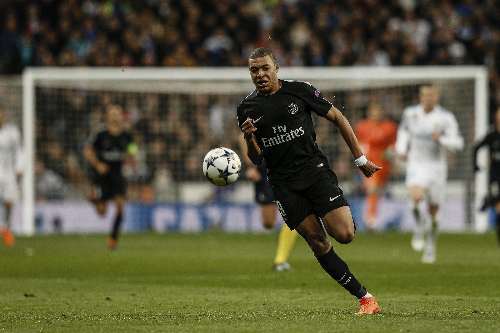 罗体：迪巴拉因发烧缺席罗马的训练，多夫比克恢复跑步练习（罗体：迪巴拉发烧无缘罗马训练，多夫比克重启跑步训练）