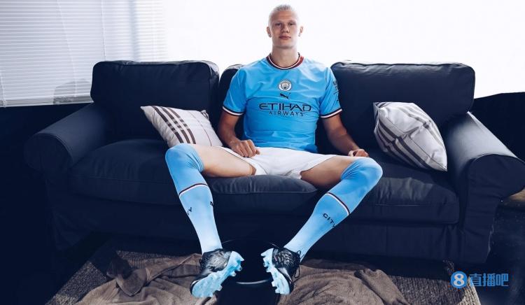 利物浦1-4负埃因霍温琼斯赛后爆发：我们不能再只是传来传去！（利物浦1比4负于埃因霍温，琼斯赛后怒言：别再只会倒脚了！）