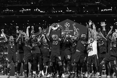 斯基拉：本菲卡正在关注科斯蒂奇，穆里尼奥对他十分赏识