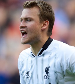 亨利：很多枪手球员都立志拿欧冠；难忘愤怒梅西训练过掉全队（亨利：阿森纳多名球员志在问鼎欧冠；回忆梅西怒火中训练一人过全队）