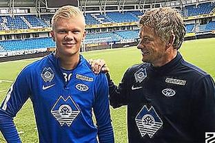 艾顿称自己是防守支柱！雷迪克：防守端他确实发挥了重要作用