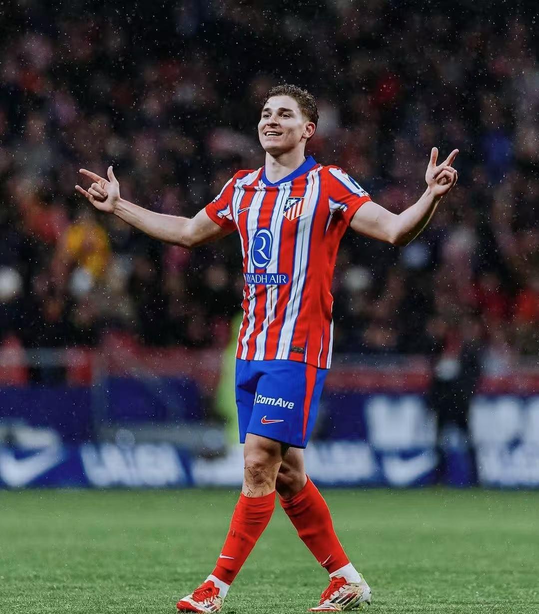 斯基拉：罗马正考虑组建二队，与尤文、国米二队一同征战意丙（斯基拉：罗马考虑成立二队，或与尤文、国米二队同征意丙）