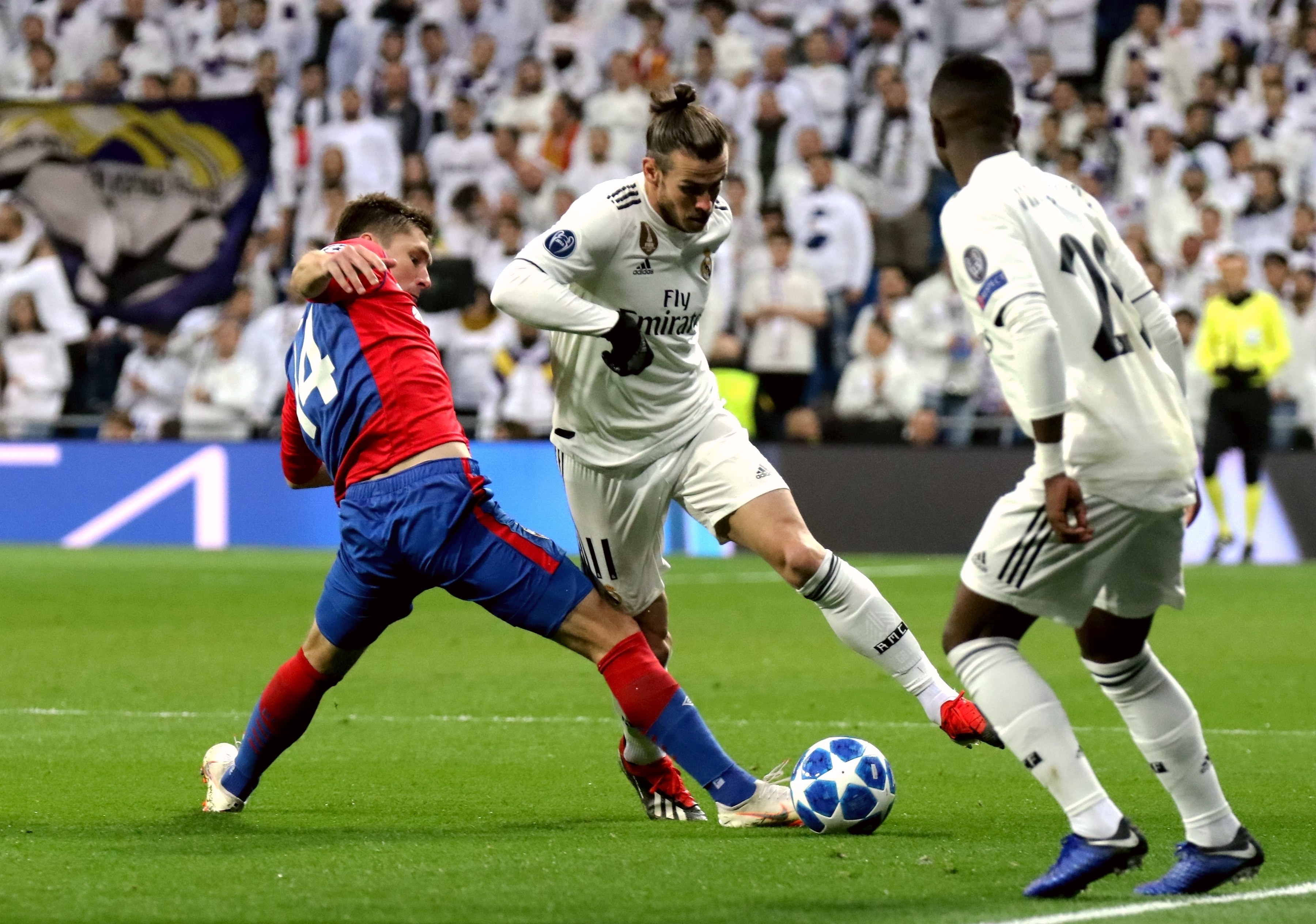 杨瀚森2分1篮板1助攻1盖帽，本赛季第二次没有失误和犯规（杨瀚森交出2分1板1助1帽数据，本季第二次零失误零犯规）