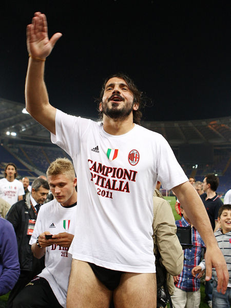 多特蒙德青年才俊频出（多特蒙德新星层出不穷）