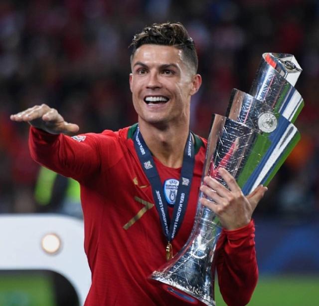 CBA球队战绩分析及焦点对决回顾（CBA各队战绩盘点与焦点之战复盘）