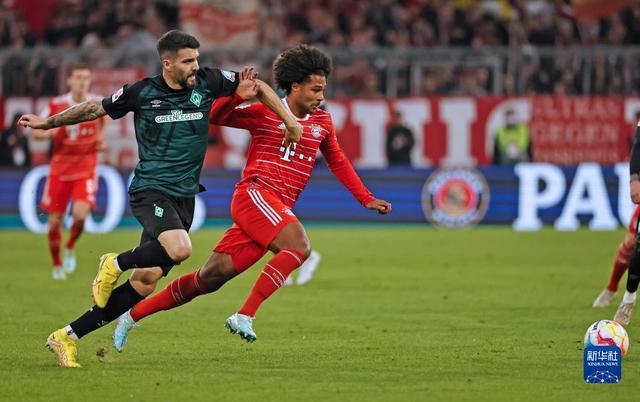 里程碑！亚历山大生涯总得分突破12000分大关（亚历山大生涯得分破12000，书写新里程碑）