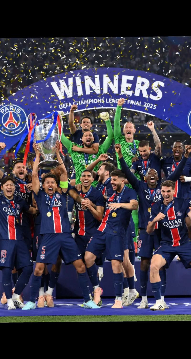 记者：前海港外援奇塔迪尼上海旅游期间专程重返俱乐部拜访（记者：奇塔迪尼来沪旅游期间专程回访海港俱乐部）